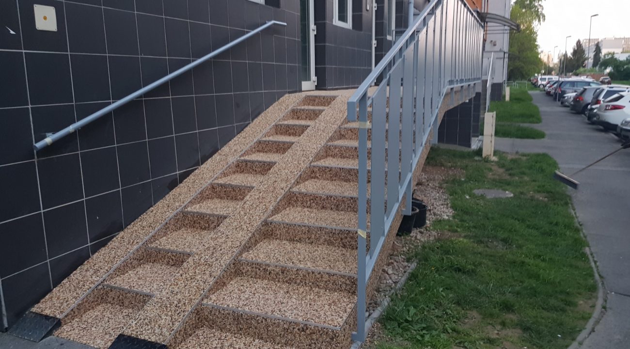17Schodisko_Detská_ambulancia2